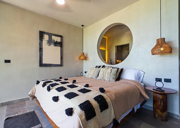 Beachfront 3br With Ocean Views In Bahía Solimán 002 Balcheil