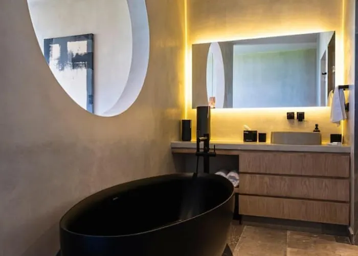 Luxury Beachfront 3br 102 | Neea Bahia Soliman Balcheil