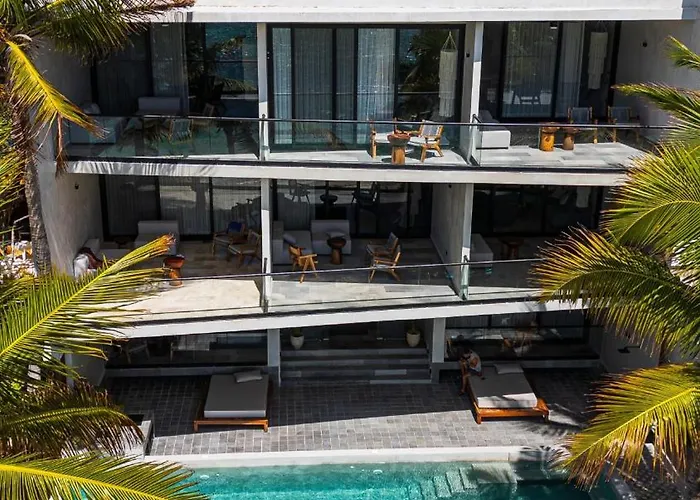 Beachfront 3br With Ocean Views In Bahía Solimán 002 Balcheil